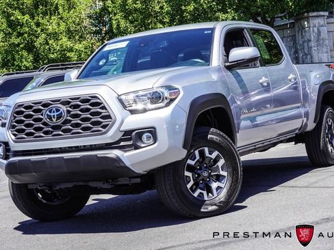 Used 2021 Toyota Tacoma TRD Off-Road AWD/4WD image 17
