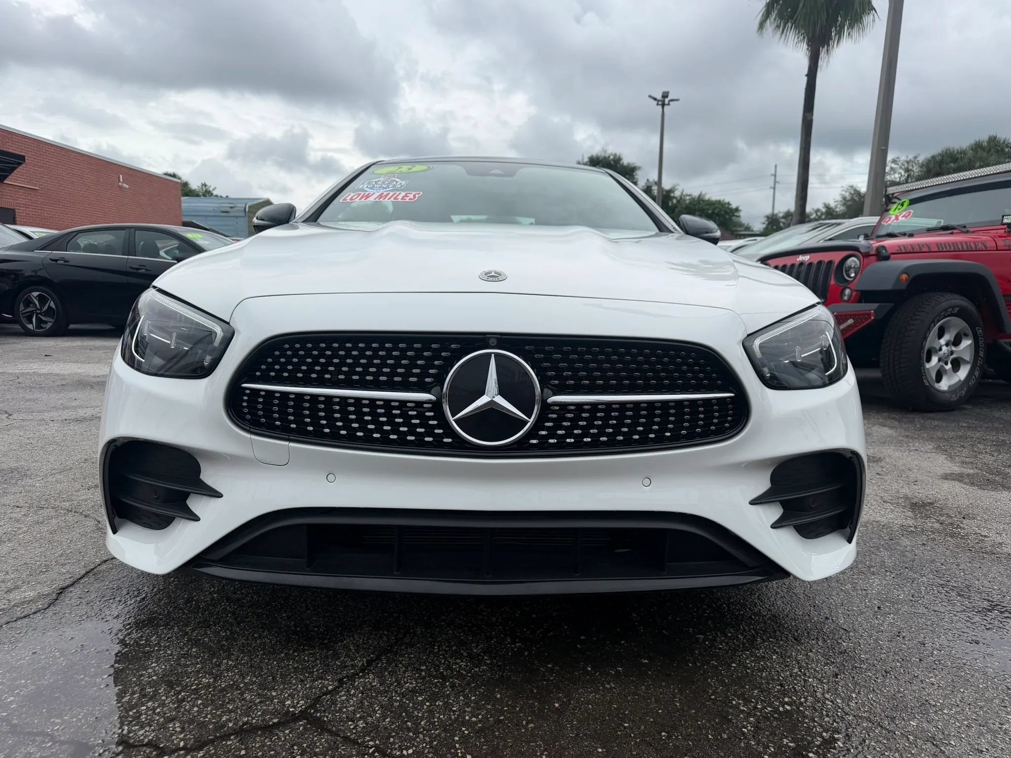 Used 2023 Mercedes-Benz E 450 Coupe image 2