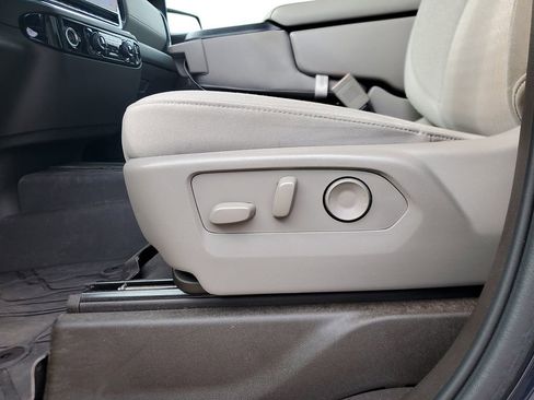 Used 2023 Chevrolet Silverado 1500 LT image 14