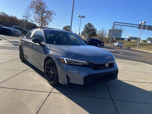 Used 2025 Honda Civic Sport image 2