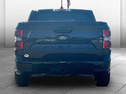 Used 2025 Ford Maverick Lobo AWD/4WD image 3