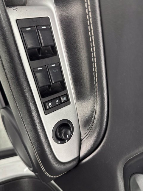Used 2017 Jeep Compass Latitude AWD/4WD image 19