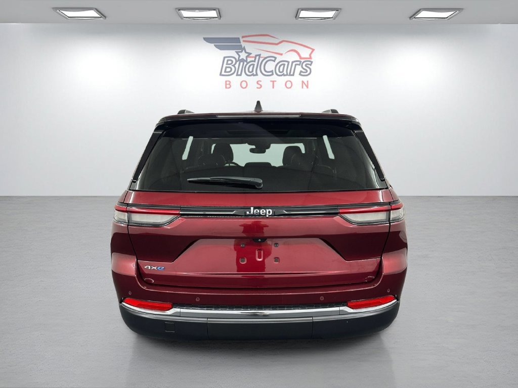 Used 2024 Jeep Grand Cherokee Limited 4xe AWD/4WD image 5
