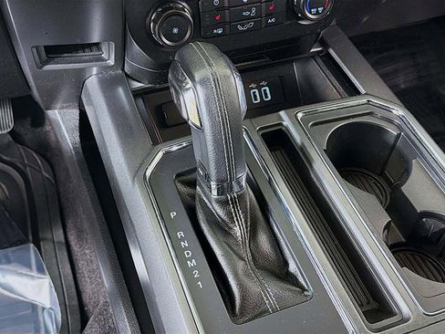 Used 2016 Ford F150 XLT w/ Equipment Group 302A Luxury image 35