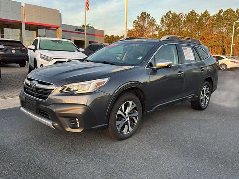 Used 2022 Subaru Outback Touring XT image 2