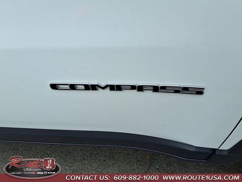 Used 2023 Jeep Compass Limited AWD/4WD image 12