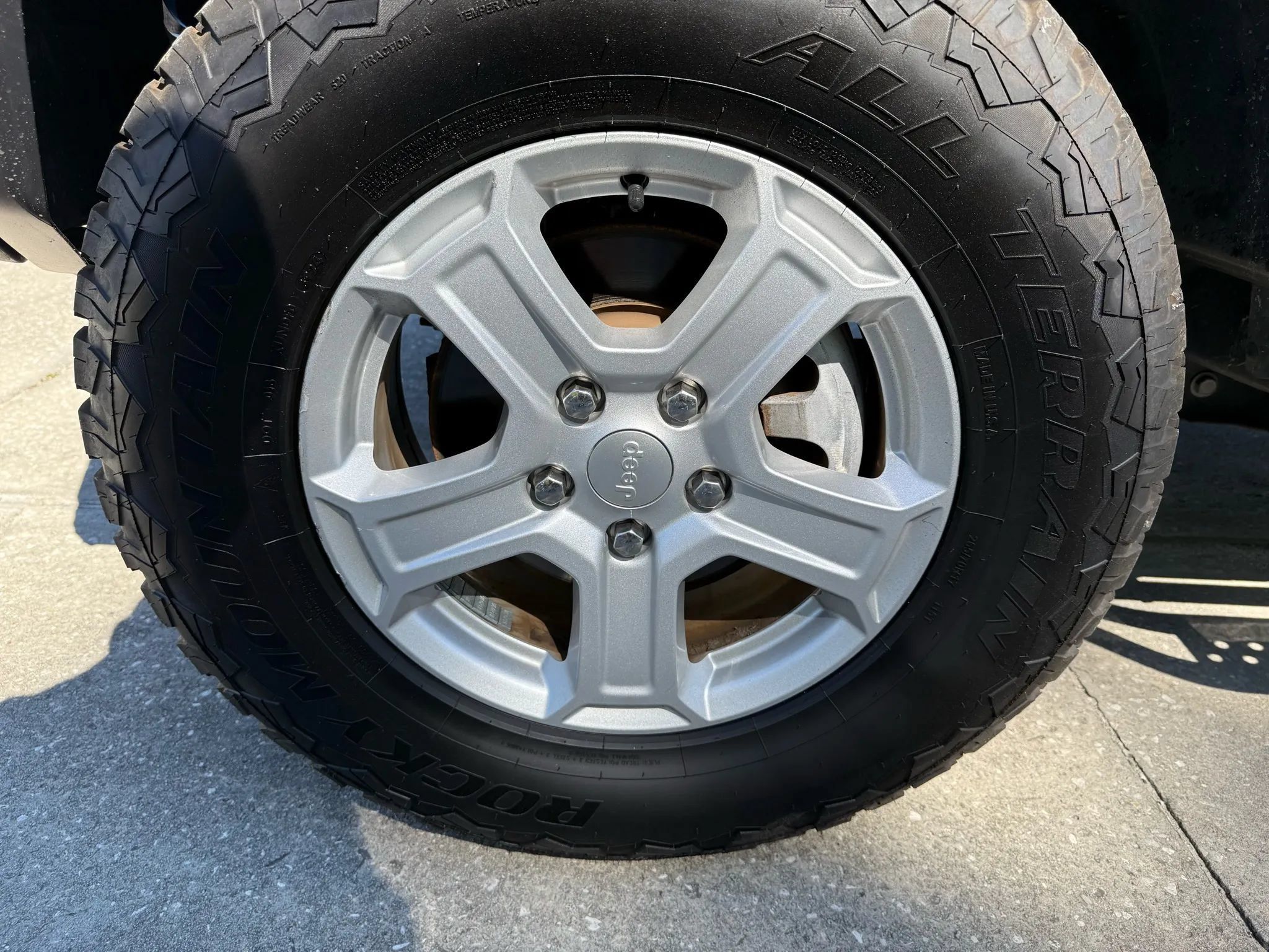 Used 2021 Jeep Wrangler Unlimited Sport AWD/4WD image 12