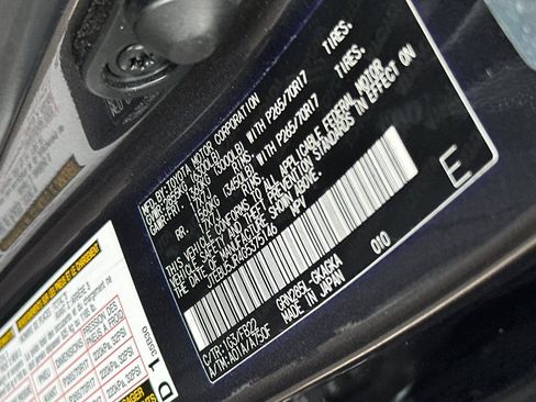Used 2016 Toyota 4Runner SR5 AWD/4WD image 27
