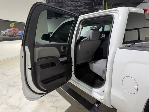 Used 2018 Chevrolet Silverado 1500 LT w/ Texas Edition AWD/4WD image 14