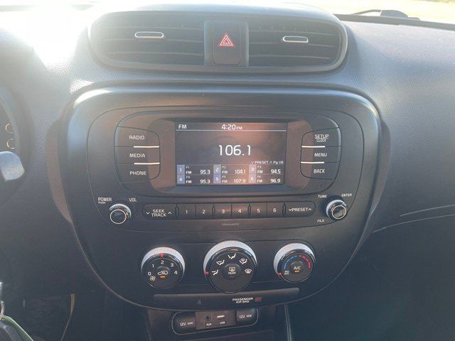 Used 2018 Kia Soul FWD image 14