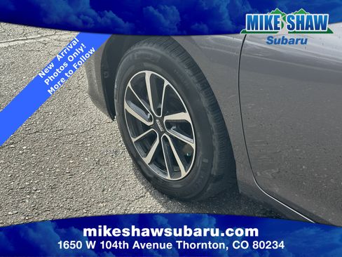 Used 2015 Toyota Camry LE image 12