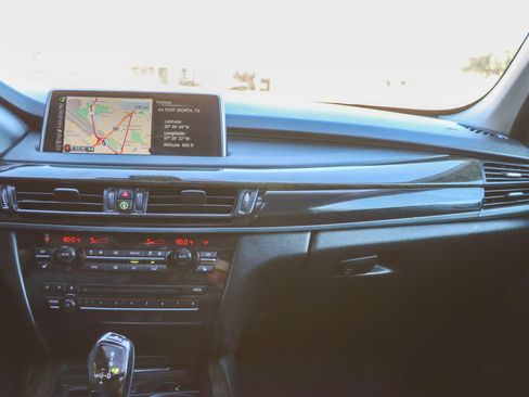 Used 2014 BMW X5 xDrive50i image 39