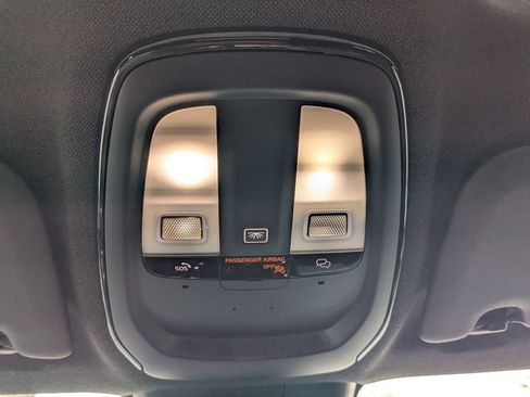 Used 2023 Volvo C40 Recharge Core AWD/4WD image 44