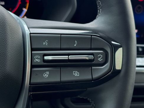 Used 2026 Chevrolet Colorado Trail Boss image 11