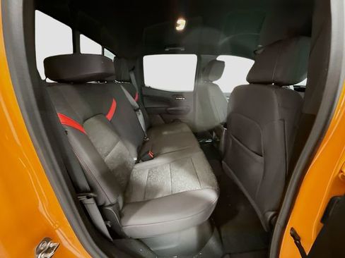 New 2025 Chevrolet Colorado Z71 image 19