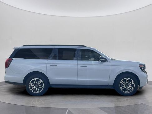 Certified 2025 Ford Expedition Max Active AWD/4WD image 8