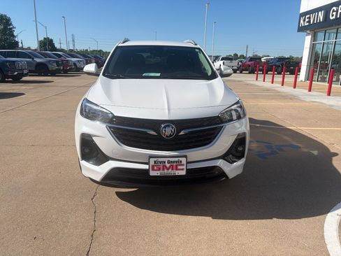 Used 2023 Buick Encore GX Select w/ Sport Touring Package FWD image 2