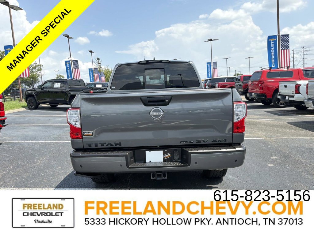 Used 2023 Nissan Titan SV w/ SV Convenience Package AWD/4WD image 4