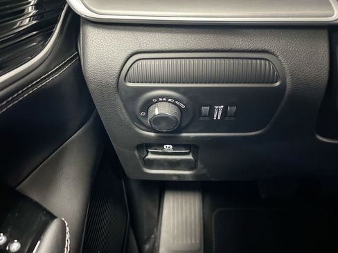 New 2026 Jeep Grand Wagoneer L Limited image 19