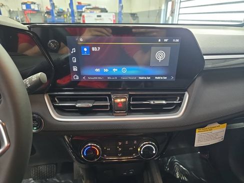 New 2026 Chevrolet TrailBlazer LT w/ Midnight Edition AWD/4WD image 20