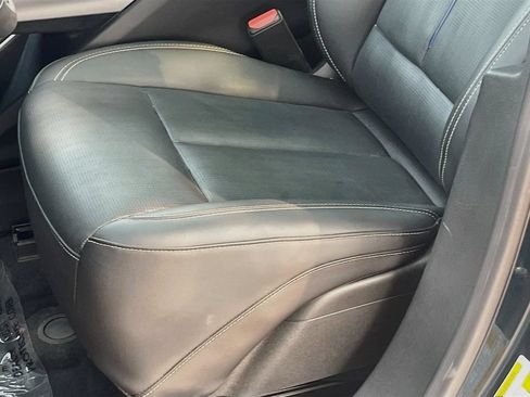Used 2025 Cadillac Lyriq Luxury w/ LPO, Floor Liner Package AWD/4WD image 20