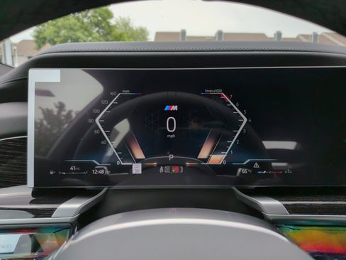 New 2026 BMW 740i w/ Premium Package RWD image 14