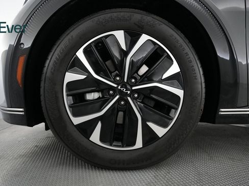 Used 2022 Kia EV6 Wind w/ Wind Technology Package image 18