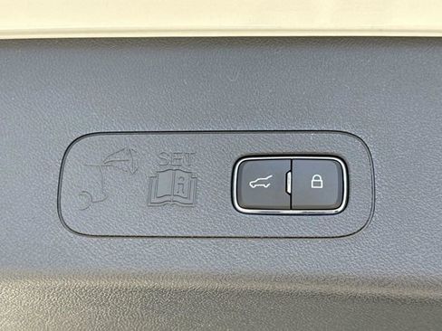 New 2026 Lincoln Aviator 2WD image 21