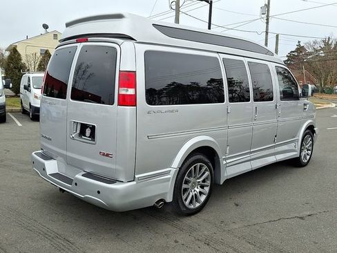 Used 2021 GMC Savana 2500 image 9