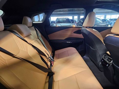 Used 2024 Lexus RX 350 Premium w/ Convenience Package image 34