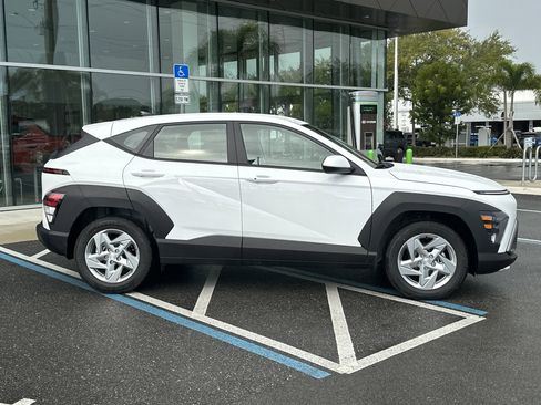 New 2026 Hyundai Kona SE FWD image 5