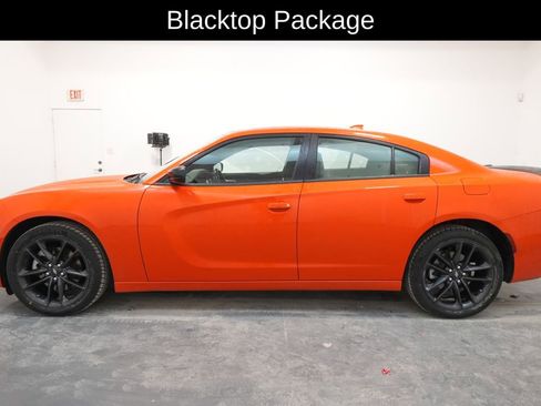 Used 2021 Dodge Charger SXT w/ Plus Group image 4