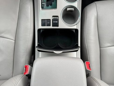 Used 2013 Toyota Highlander SE image 14