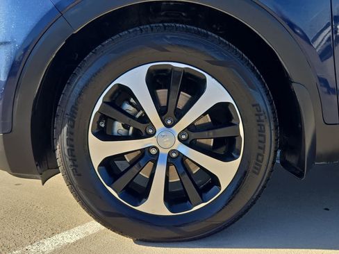 Used 2017 Kia Sorento EX w/ EX Advanced Touring Package image 13