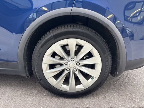 Used 2018 Tesla Model X 75D image 4