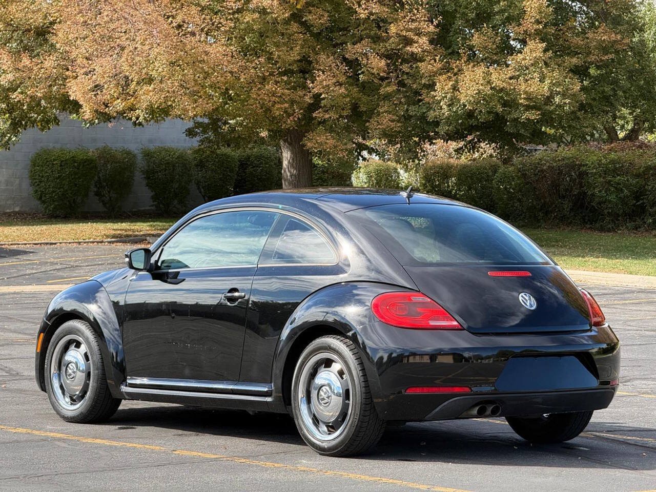 Used 2012 Volkswagen Beetle 2.5 FWD image 3