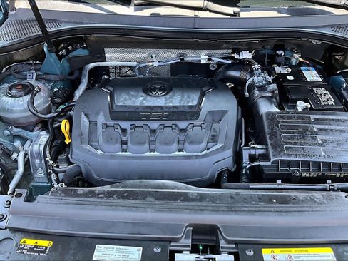 Used 2020 Volkswagen Tiguan SE w/ Panoramic Sunroof Package FWD image 32