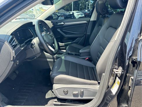 Used 2022 Volkswagen Jetta SE FWD image 8