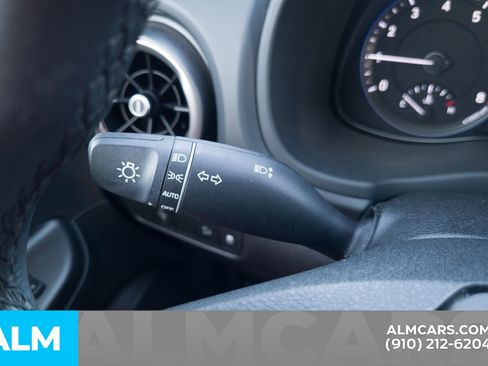 Used 2022 Hyundai Kona SEL w/ Convenience Package image 31