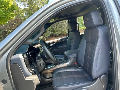 Used 2025 Chevrolet Silverado 1500 High Country w/ Technology Package RWD image 42
