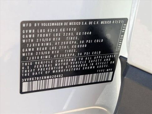 Used 2022 Volkswagen Taos SE FWD image 24