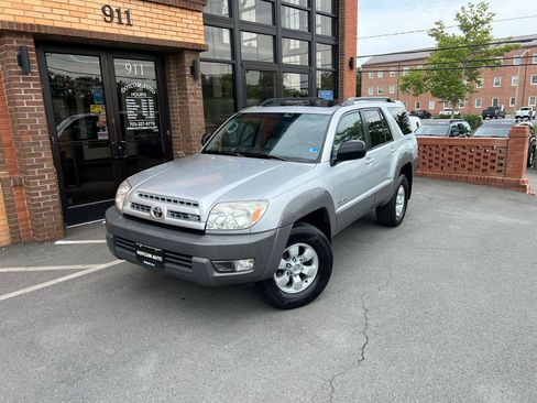 Used 2003 Toyota 4Runner SR5 AWD/4WD image 1
