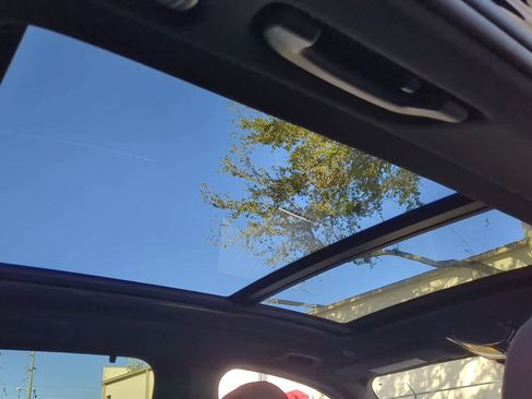 Used 2025 BMW X5 sDrive40i w/ Premium Package image 21