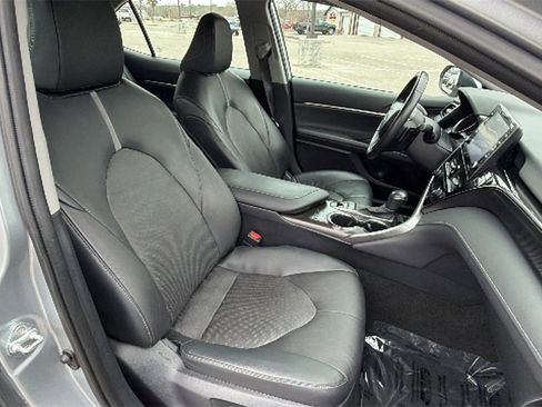 Used 2024 Toyota Camry XSE image 39