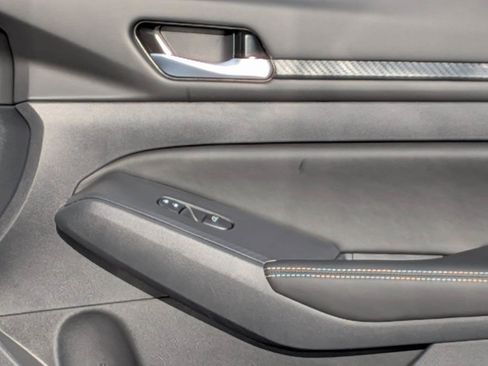 New 2025 Nissan Altima 2.5 SV image 30