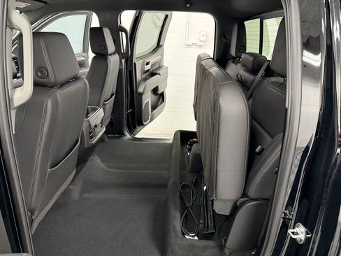 Used 2025 Chevrolet Silverado 1500 RST image 17