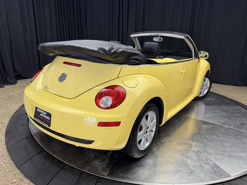 Used 2007 Volkswagen Beetle Convertible image 8
