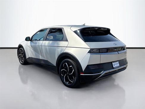 Used 2023 Hyundai Ioniq 5 SEL image 5