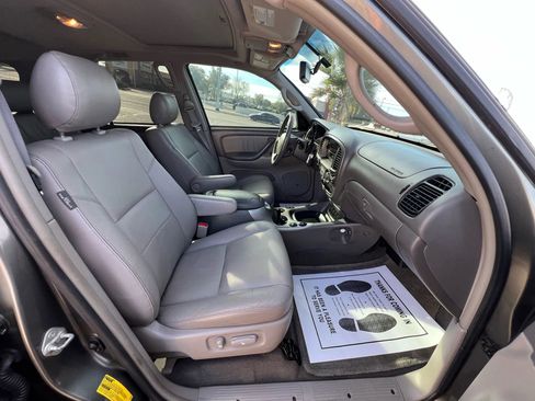 Used 2006 Toyota Sequoia Limited image 22
