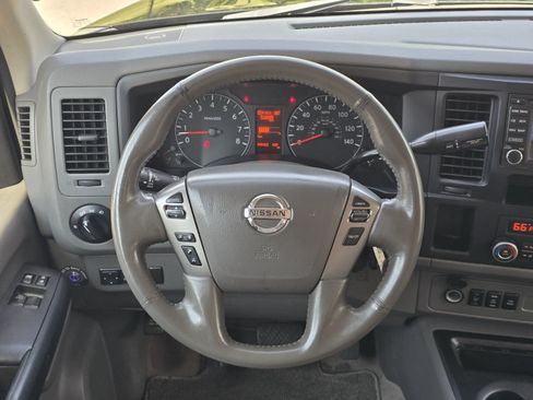 Used 2016 Nissan NV 3500 SL RWD image 16